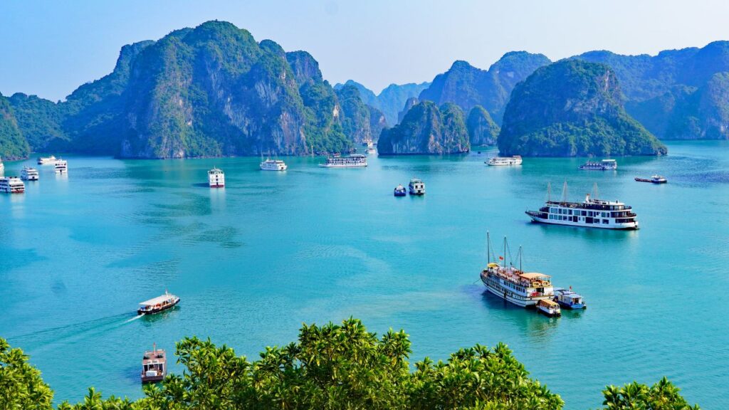 Halong Bay-Cruise-Vietnam.jpg